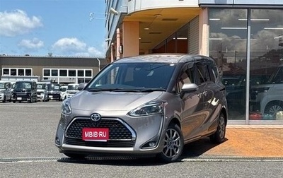 Toyota Sienta II, 2022 год, 1 000 000 рублей, 1 фотография