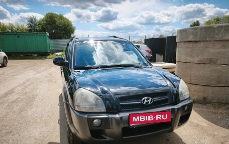 Hyundai Tucson III, 2008 год, 850 000 рублей, 1 фотография