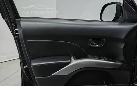 Mitsubishi Outlander III рестайлинг 3, 2007 год, 1 270 000 рублей, 17 фотография