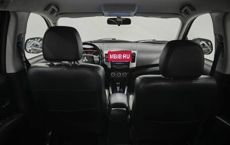 Mitsubishi Outlander III рестайлинг 3, 2007 год, 1 270 000 рублей, 13 фотография