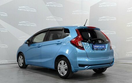 Honda Fit III, 2017 год, 1 060 000 рублей, 3 фотография