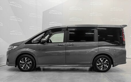 Honda Stepwgn IV, 2017 год, 2 450 000 рублей, 2 фотография