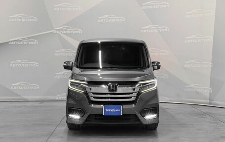 Honda Stepwgn IV, 2017 год, 2 450 000 рублей, 8 фотография
