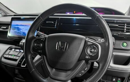 Honda Stepwgn IV, 2017 год, 2 450 000 рублей, 11 фотография