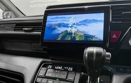 Honda Stepwgn IV, 2017 год, 2 450 000 рублей, 21 фотография
