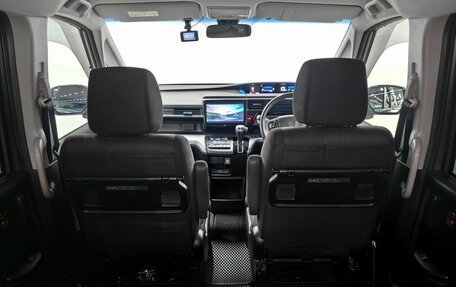Honda Stepwgn IV, 2017 год, 2 450 000 рублей, 17 фотография