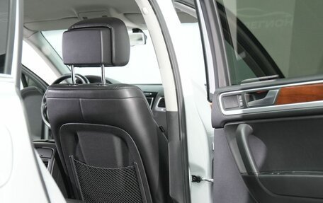 Volkswagen Touareg III, 2010 год, 2 160 000 рублей, 11 фотография
