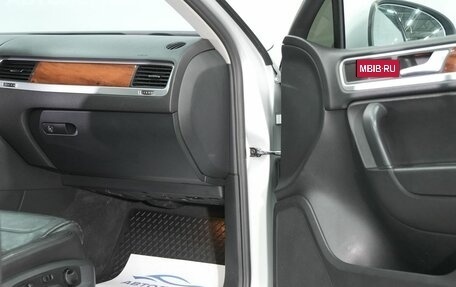 Volkswagen Touareg III, 2010 год, 2 160 000 рублей, 17 фотография