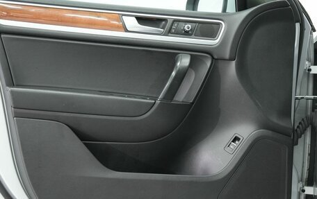 Volkswagen Touareg III, 2010 год, 2 160 000 рублей, 19 фотография