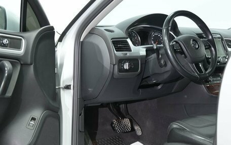 Volkswagen Touareg III, 2010 год, 2 160 000 рублей, 20 фотография