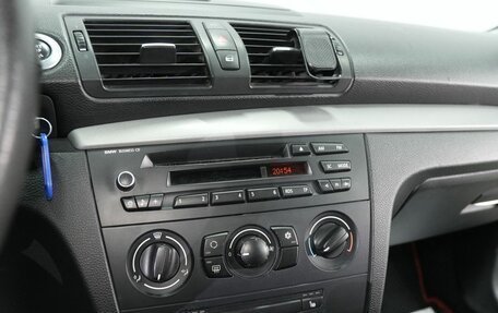 BMW 1 серия, 2011 год, 750 000 рублей, 19 фотография