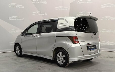Honda Freed I, 2011 год, 1 299 000 рублей, 3 фотография