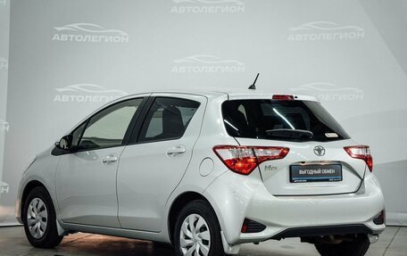 Toyota Vitz, 2018 год, 970 000 рублей, 8 фотография