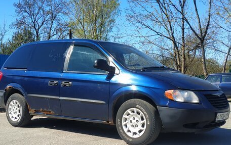 Chrysler Voyager IV, 2001 год, 205 000 рублей, 3 фотография