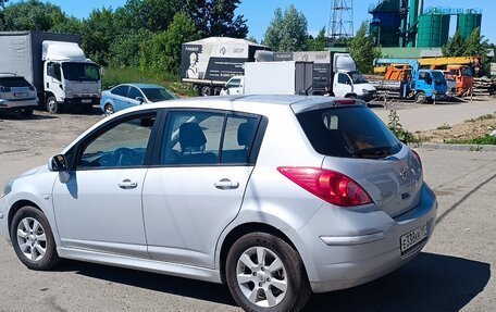 Nissan Tiida, 2010 год, 900 000 рублей, 4 фотография