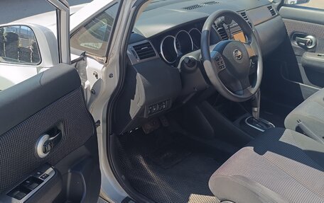 Nissan Tiida, 2010 год, 900 000 рублей, 11 фотография