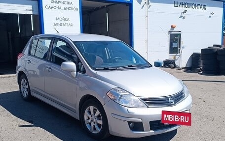 Nissan Tiida, 2010 год, 900 000 рублей, 2 фотография