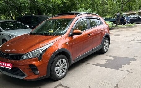 KIA Rio IV, 2022 год, 1 800 000 рублей, 2 фотография