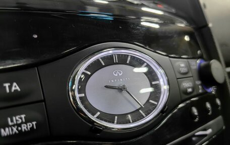 Infiniti QX70, 2017 год, 3 500 000 рублей, 27 фотография