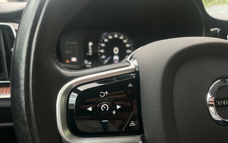 Volvo V60 Cross Country II, 2019 год, 3 999 000 рублей, 16 фотография