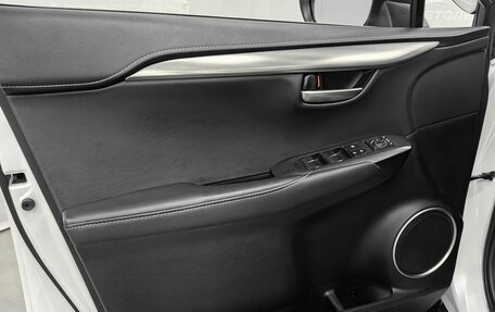 Lexus NX I, 2016 год, 3 200 000 рублей, 24 фотография