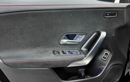 Mercedes-Benz CLA, 2020 год, 3 200 000 рублей, 21 фотография