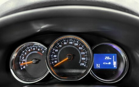 Renault Sandero II рестайлинг, 2015 год, 830 000 рублей, 17 фотография