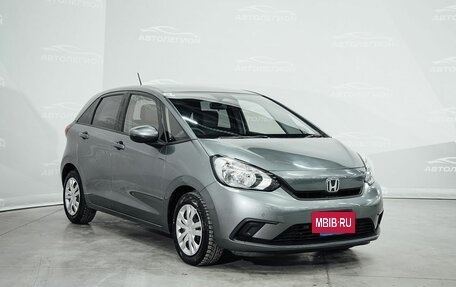 Honda Fit, 2020 год, 1 300 000 рублей, 4 фотография
