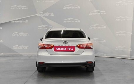 Toyota Camry, 2020 год, 2 970 000 рублей, 4 фотография