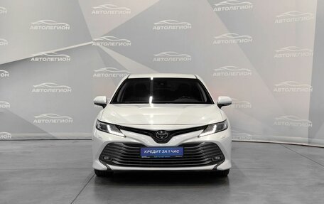 Toyota Camry, 2020 год, 2 970 000 рублей, 8 фотография