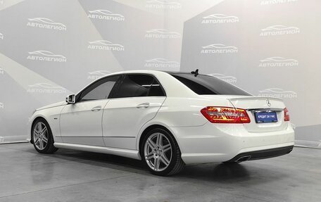 Mercedes-Benz E-Класс, 2011 год, 1 949 000 рублей, 3 фотография