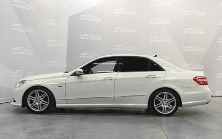 Mercedes-Benz E-Класс, 2011 год, 1 949 000 рублей, 2 фотография