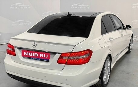 Mercedes-Benz E-Класс, 2011 год, 1 949 000 рублей, 26 фотография