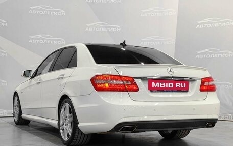 Mercedes-Benz E-Класс, 2011 год, 1 949 000 рублей, 30 фотография