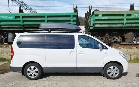 Hyundai Grand Starex Grand Starex I рестайлинг 2, 2014 год, 2 265 000 рублей, 3 фотография