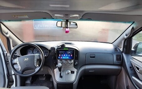 Hyundai Grand Starex Grand Starex I рестайлинг 2, 2014 год, 2 265 000 рублей, 9 фотография