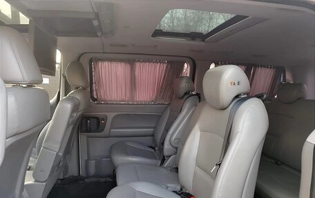 Hyundai Grand Starex Grand Starex I рестайлинг 2, 2014 год, 2 265 000 рублей, 16 фотография