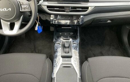 KIA K3, 2023 год, 1 795 000 рублей, 10 фотография