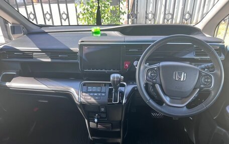 Honda Stepwgn IV, 2021 год, 2 195 000 рублей, 6 фотография