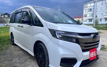 Honda Stepwgn IV, 2021 год, 2 195 000 рублей, 2 фотография