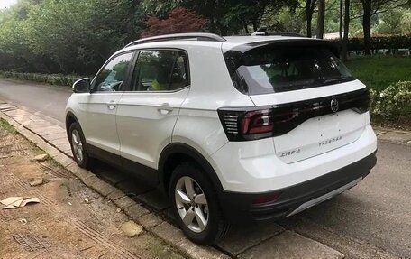 Volkswagen T-Cross I, 2023 год, 1 695 000 рублей, 6 фотография