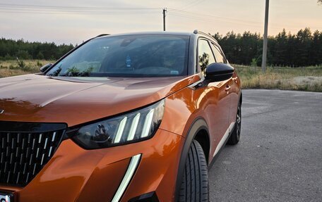 Peugeot 2008 II, 2021 год, 1 820 000 рублей, 3 фотография