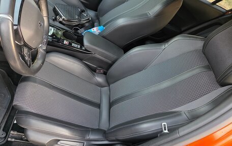 Peugeot 2008 II, 2021 год, 1 820 000 рублей, 14 фотография