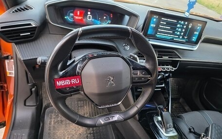 Peugeot 2008 II, 2021 год, 1 820 000 рублей, 10 фотография
