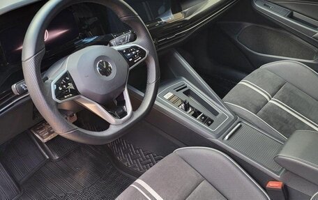 Volkswagen Golf VIII, 2022 год, 1 900 000 рублей, 12 фотография