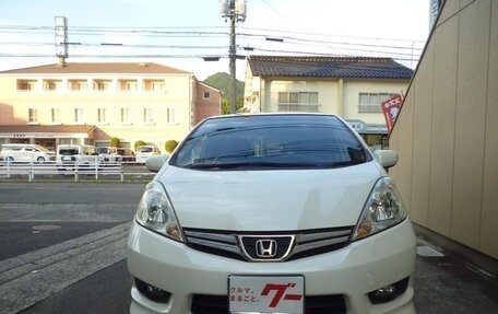 Honda Fit Shuttle I рестайлинг, 2013 год, 650 000 рублей, 2 фотография