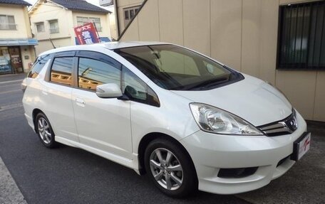 Honda Fit Shuttle I рестайлинг, 2013 год, 650 000 рублей, 3 фотография