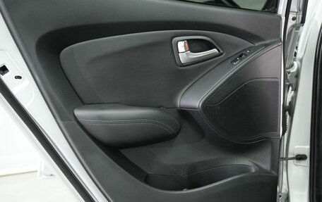 Hyundai ix35 I рестайлинг, 2010 год, 1 019 000 рублей, 8 фотография