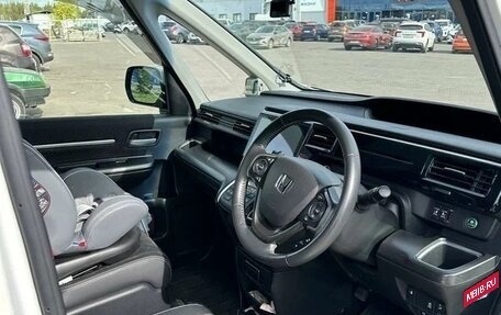 Honda Stepwgn IV, 2021 год, 2 170 000 рублей, 5 фотография