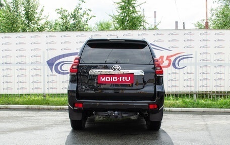 Toyota Land Cruiser Prado 150 рестайлинг 2, 2019 год, 4 990 000 рублей, 8 фотография